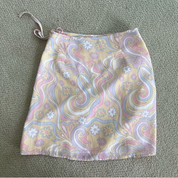 Princess Polly Retro Swirl Wrap Mini Skirt - Picture 2 of 3